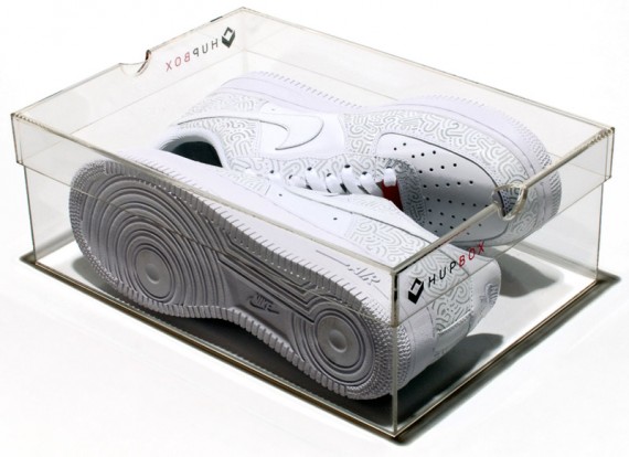 mini sneakers with box