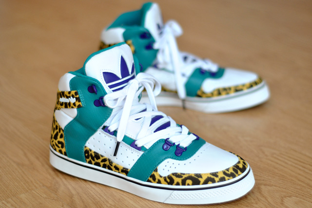 Adidas Jeremy Scott Bones Adidas Jeremy Scott Bones
