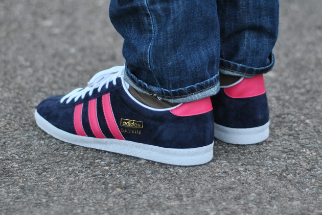 Gazelle Rose Et Bleu Gazelle Rose Et Bleu