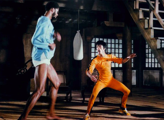 bruce lee wearing onitsuka tiger