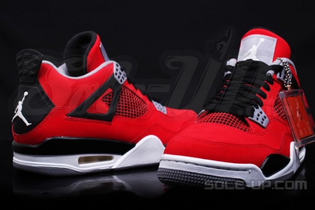 air-jordan-4-toro-bravo6