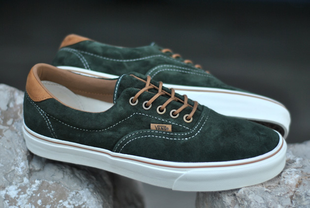 vans era suede gum