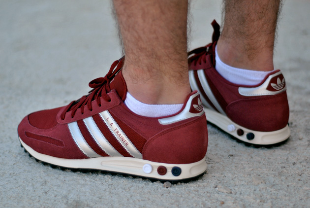 adidas couleur bordeaux