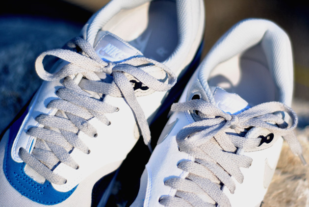 nike air blanche et bleu