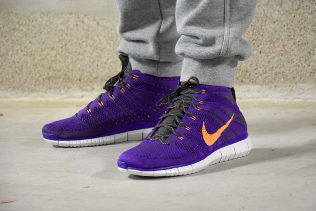 nike flyknit chukka purple