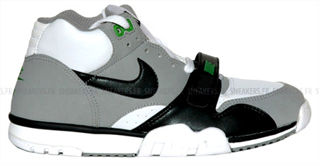 nike trainer chlorophyll