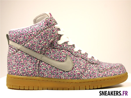 Nike dunk Liberty