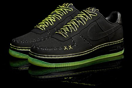 Nike Air Force 1 Kaws 