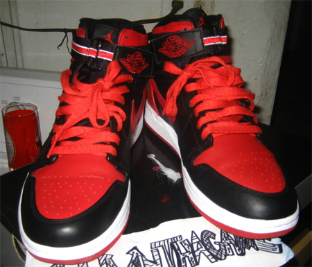 Jordan I Black/Red