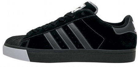 Adidas skateboarding superstar