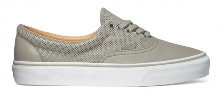 vans-era-sneakers-3