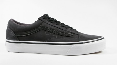 vans-oldskool-nubuck-blk2