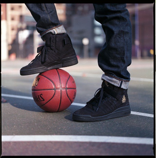 adidas-forum-crest-hi2
