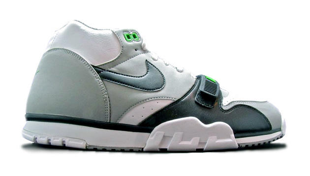nike air trainer 1 chlorophyll 2012