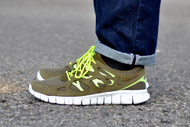 nike free run khaki