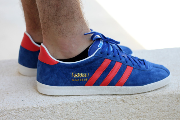 adidas gazelle bleu et rouge