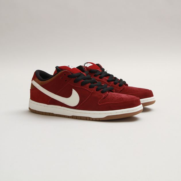nike-sb-dunk-low-pro-bordeaux-velours-1