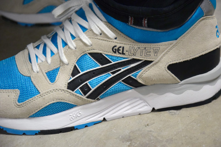 asics gel lyte iii in atomic blue