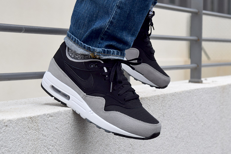 nike-air-max-1-black-flint-1