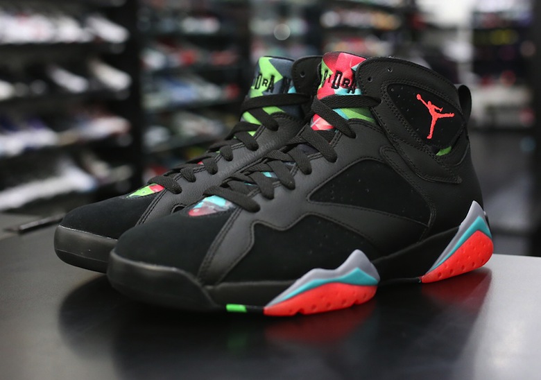 air-jordan-7-marvin-the-martian-1