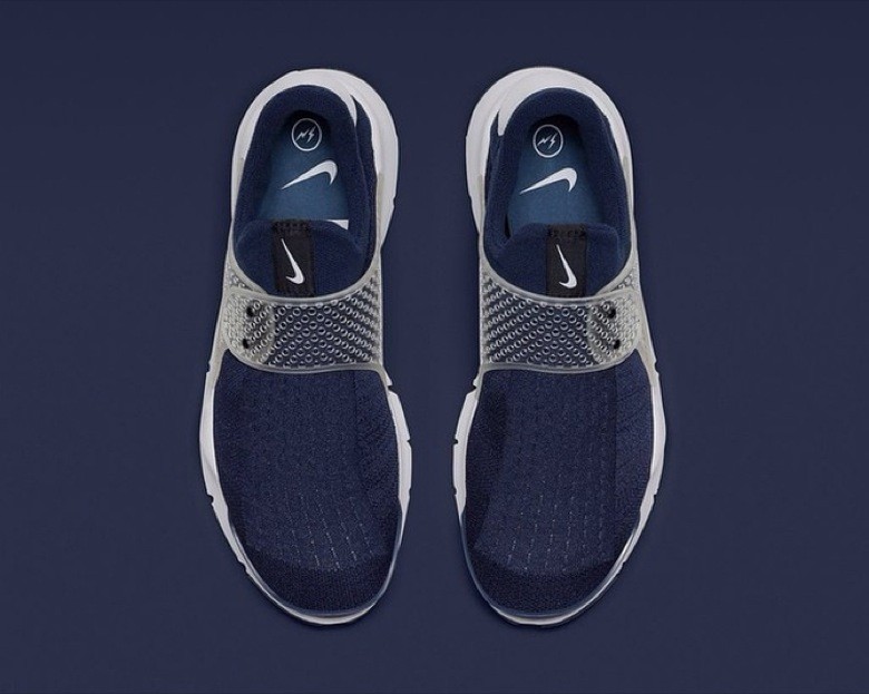 nike sock dart navy fragment