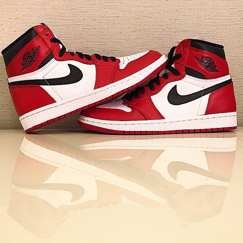 Air Jordan 1 OG White Red Black pour mai 2015 - Sneakers.fr