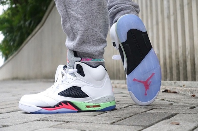 air jordan 5 space jam