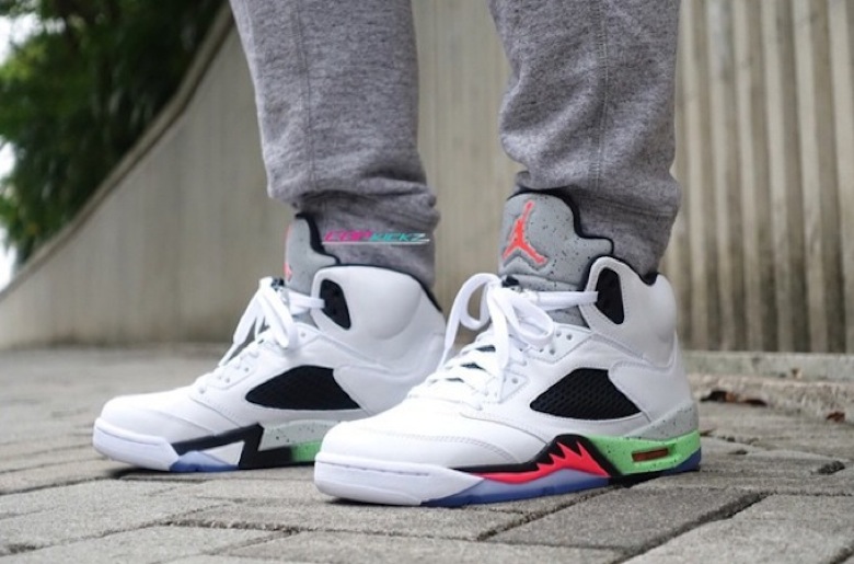 air jordan 5 space jam