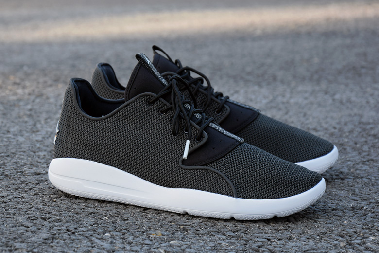 air jordan eclipse noir et or