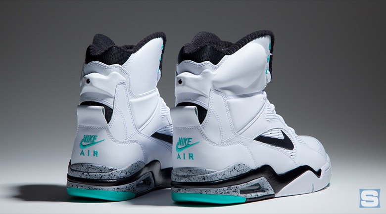 nike air command force emerald