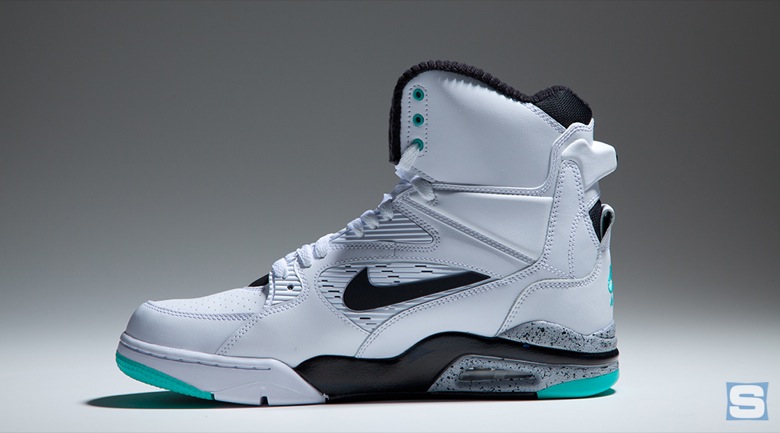 nike air command force emerald