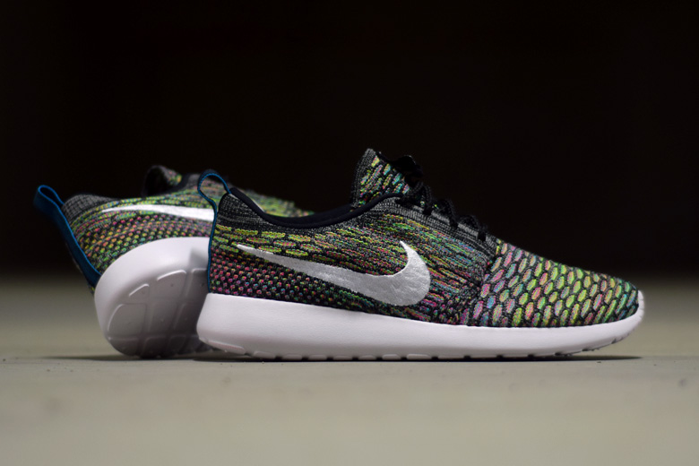 nike-roshe-one-flyknit-multicolor-5