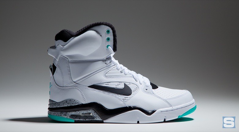 nike-air-command-force-emerald-avril2-2015-5
