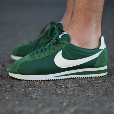 nike cortez verte jordan