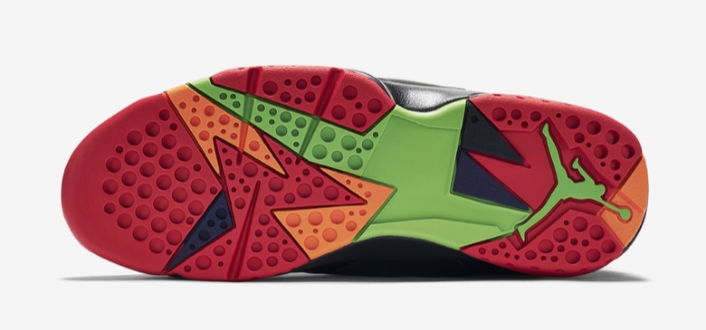 air-jordan-7-marvin-martian-images-officielles-1