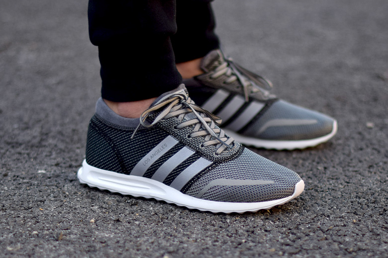 adidas los angeles gris