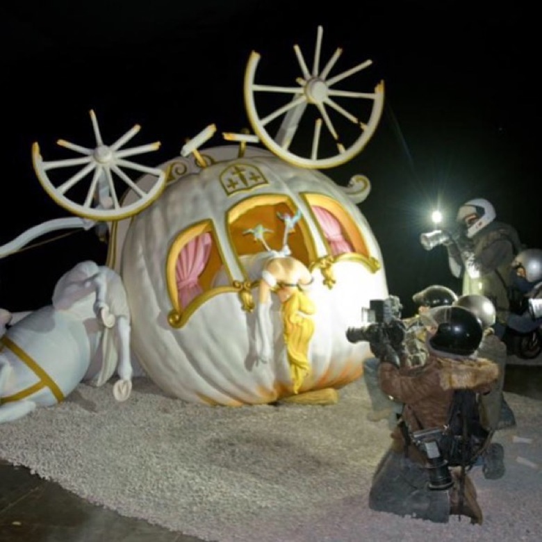 dismaland-banksy-3