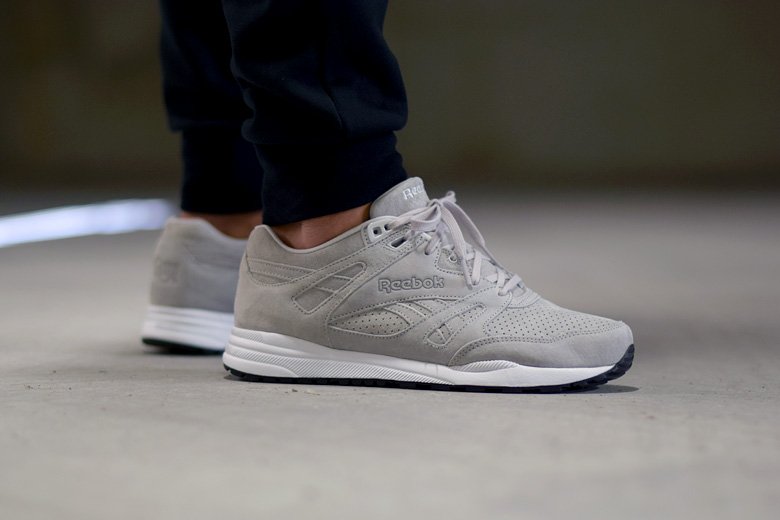 reebok-ventilator-perf-gris-1