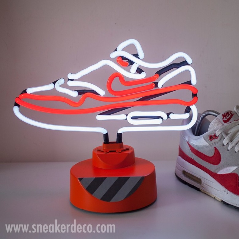 lampe neon nike air max-1