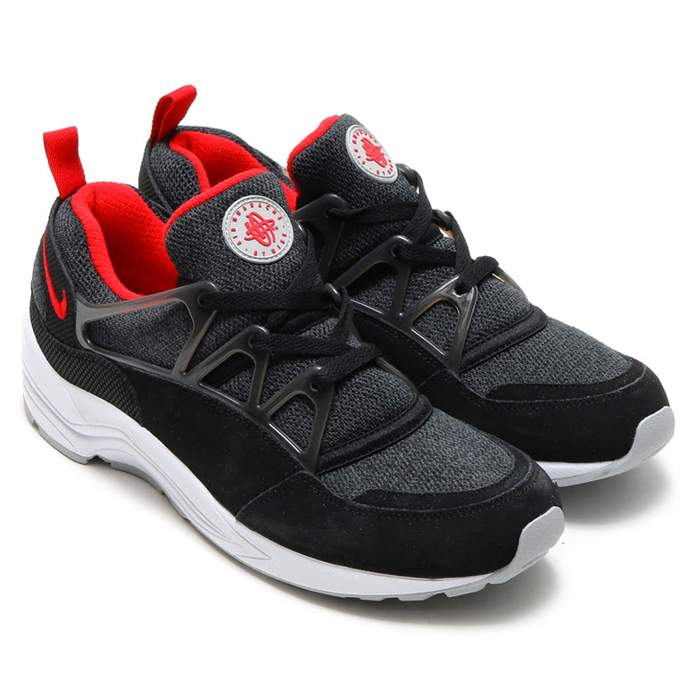 nike-air-huarache-light-black-red-1