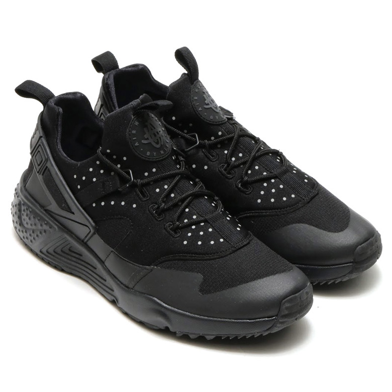 nike-air-huarache-ultility-black-1