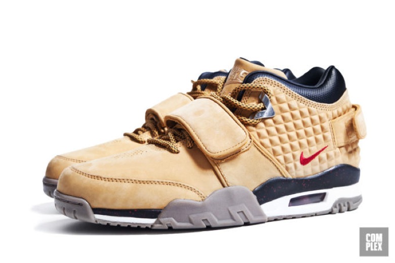 nike air trainer cruz