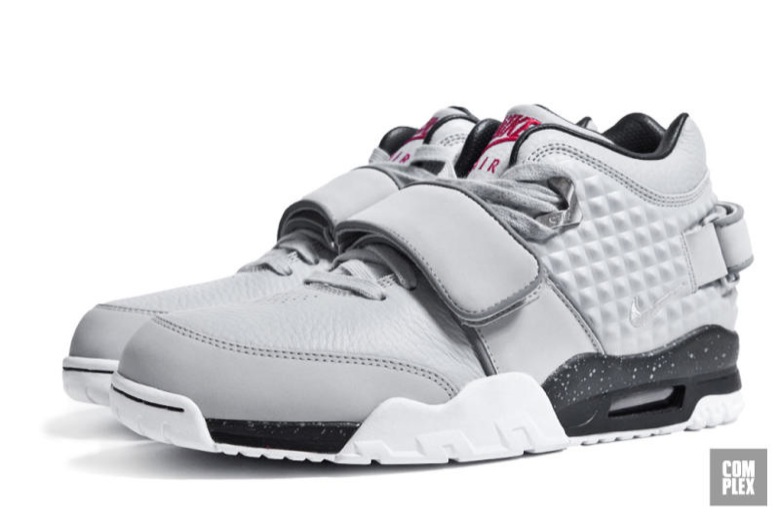 nike air trainer cruz-7