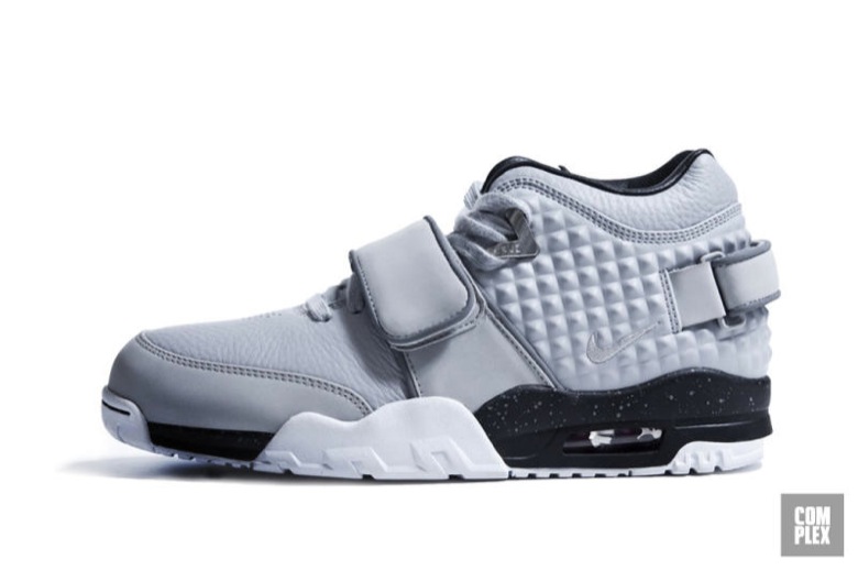 nike air trainer cruz-8