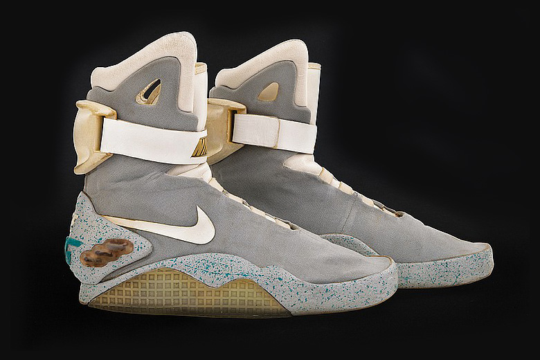 nike-air-mag-encheres