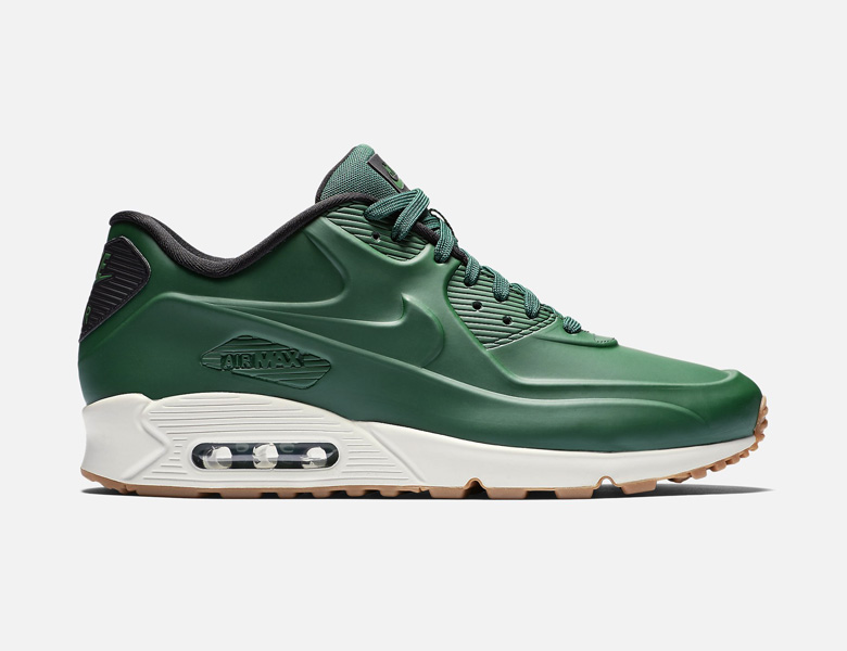 Nike Air Max 90 VT Quickstrike Sneakers