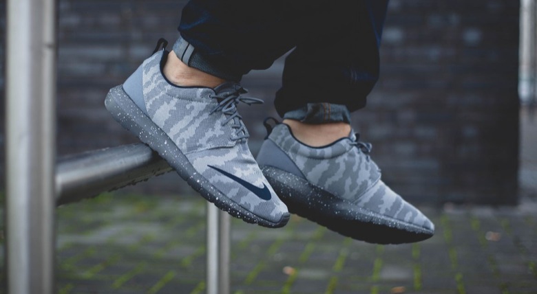 nike roshe run nm fb