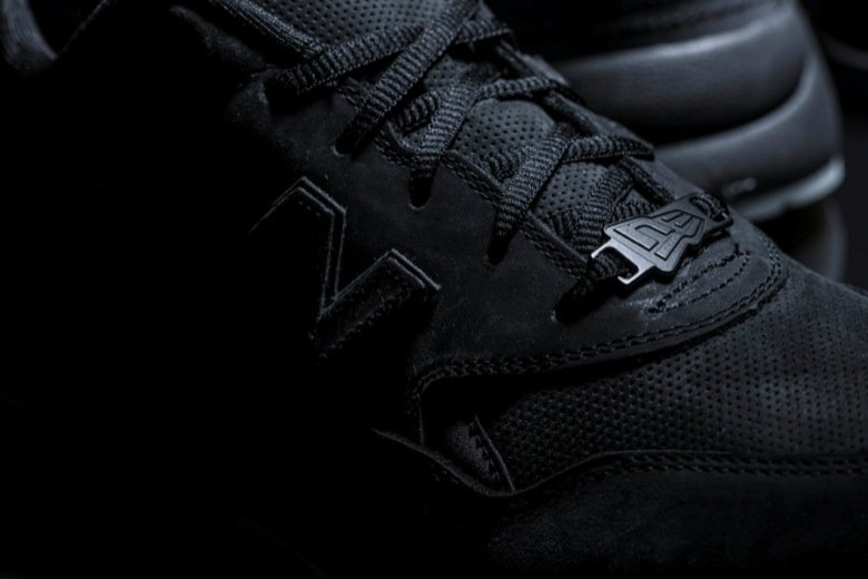 new balance 580NE New Era 0-1