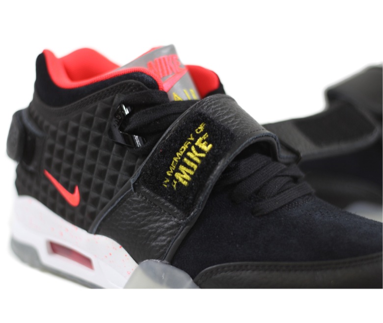 nike air trainer cruz qs black crimson-5