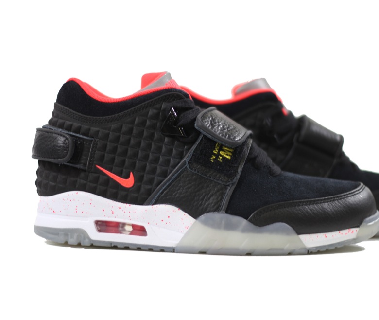 nike air trainer cruz qs black crimson-6